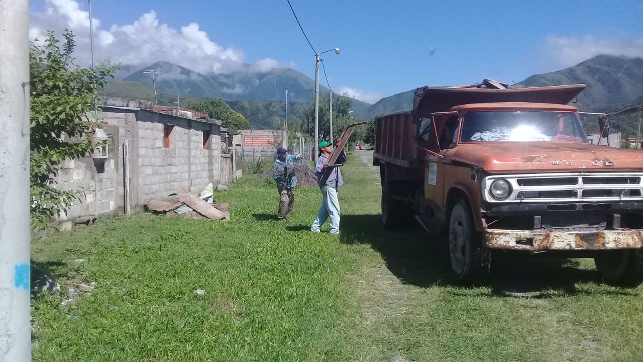 Atención Doña Rosa: Descacharrado en tu barrio