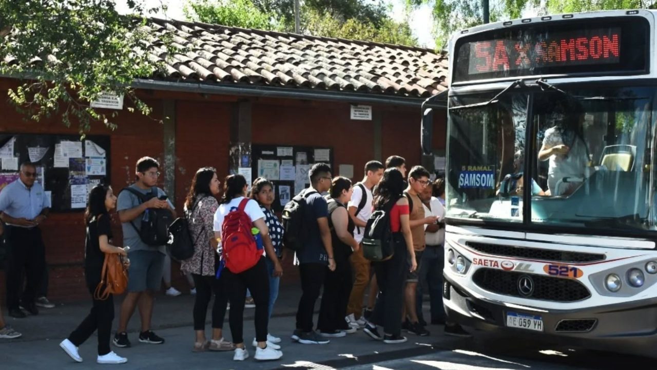 Cambio en los horarios del Pase Estudiantil ¿Alcanza?