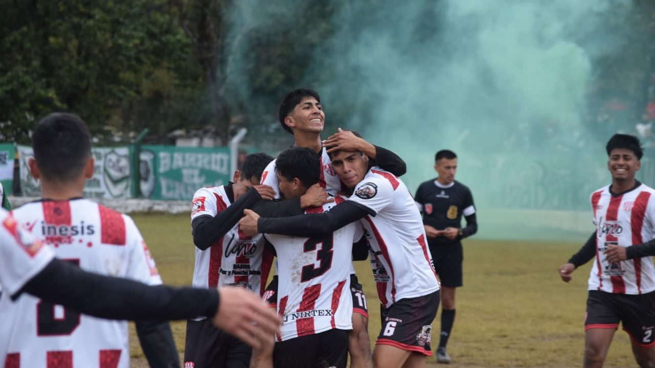 La Bora goleó en el clásico quijaneño y mete presión arriba