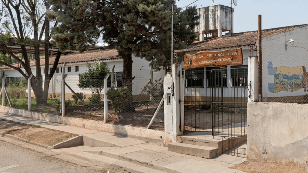 Guachipas: La docente vuelve a clases y el alumno sigue en la escuela tras la amenaza