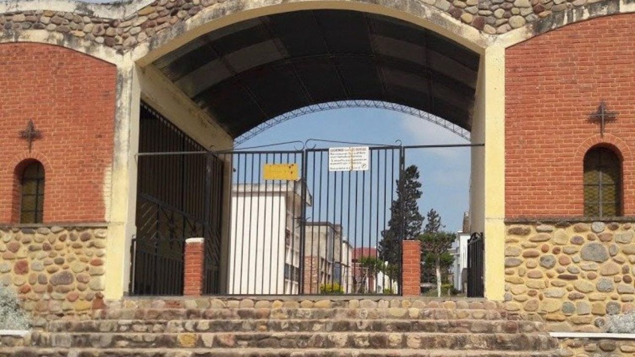 Insólito: En El Carril concejales rechazaron un proyecto para mejorar la seguridad del cementerio