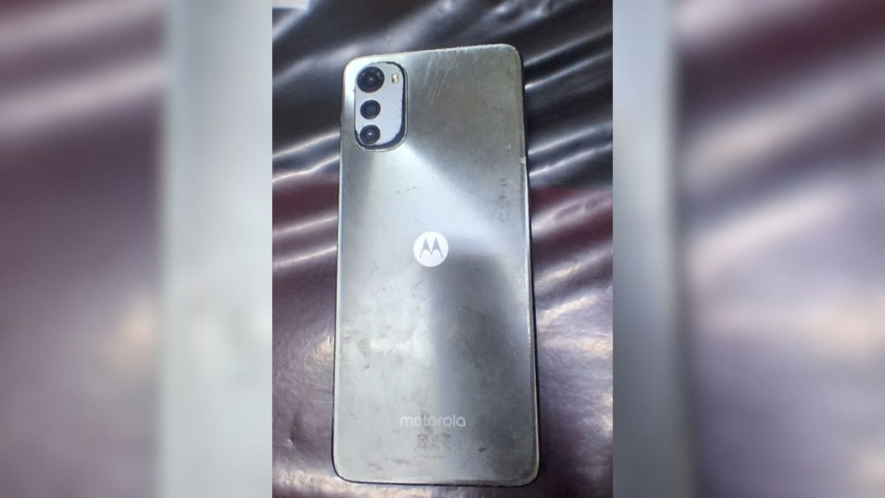 Chicoana: Motoristas de la policía recuperaron un celular robado
