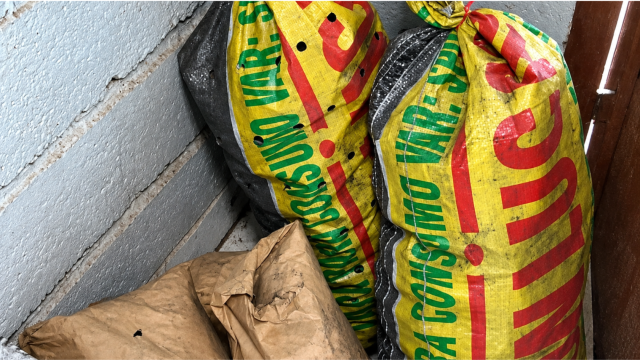 730 kilos de carbón “en negro”: Lo interceptaron y le decomisaron la carga