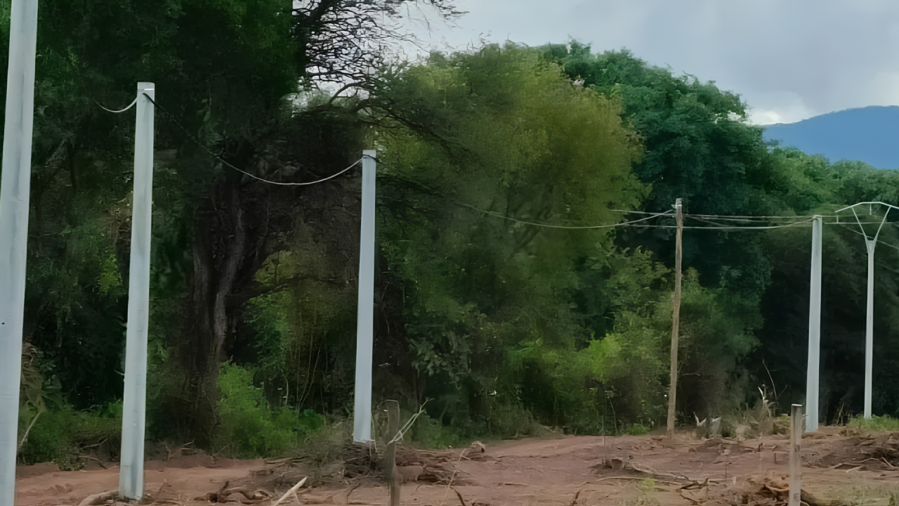 Coronel Moldes: El loteo Puerta de Díaz ya tiene energía eléctrica