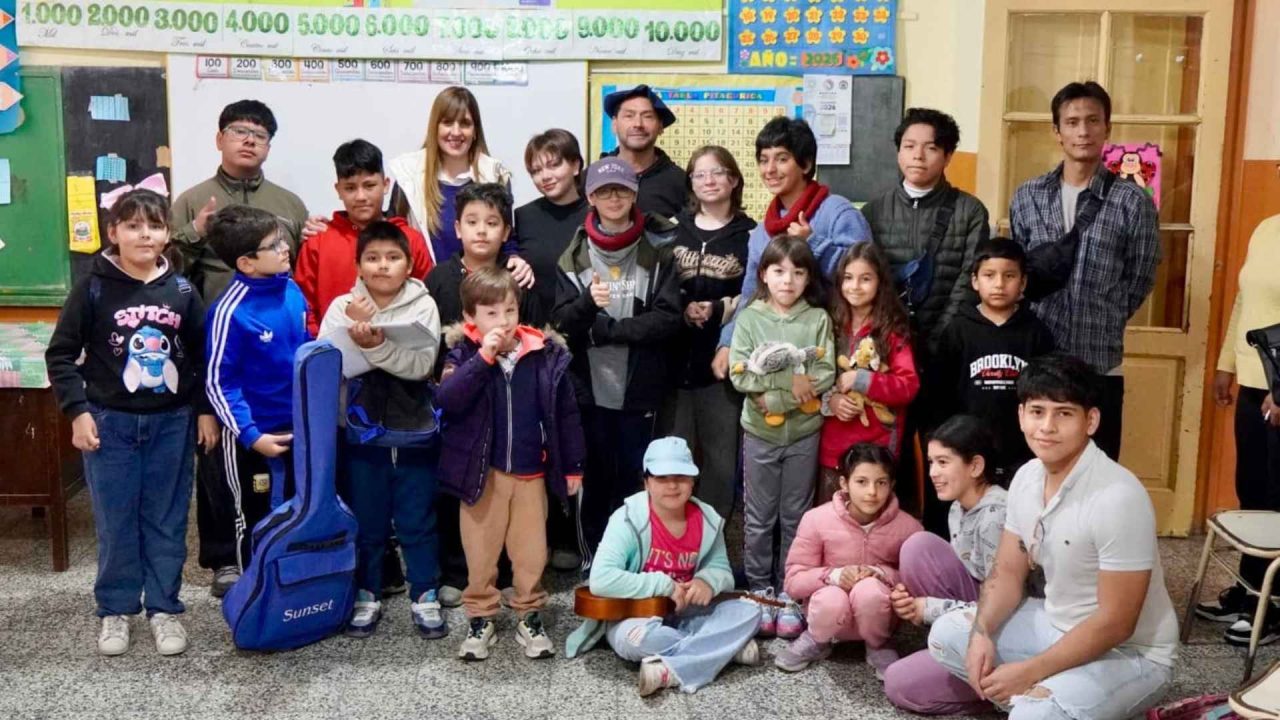La música llega a Las Blancas: Comenzaron las clases de Coro y Orquesta para niños y jóvenes